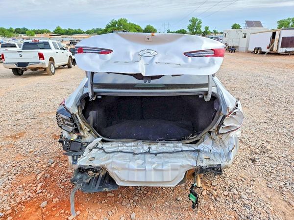2019 HYUNDAI ELANTRA
