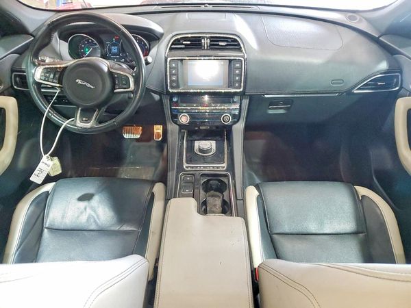 2018 JAGUAR F-PACE