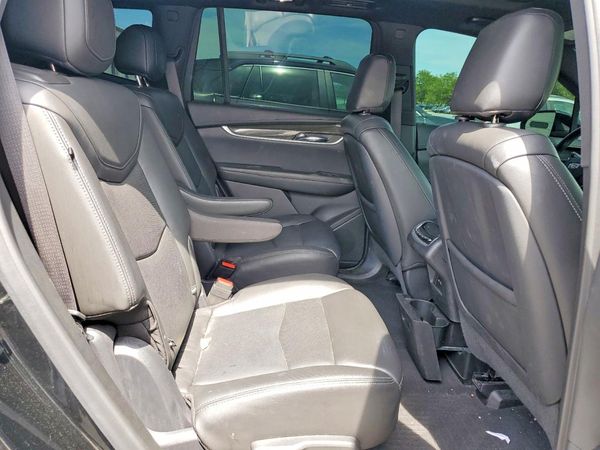 2020 CADILLAC XT6