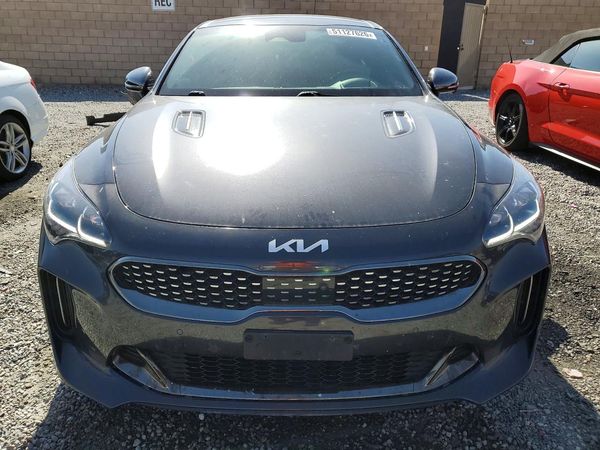 2022 KIA STINGER GT2