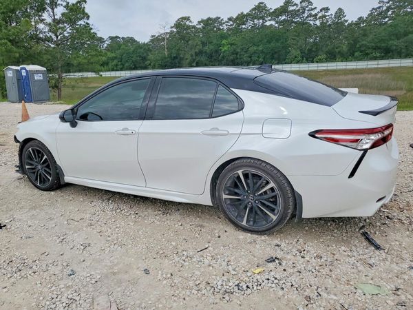 2019 TOYOTA CAMRY XSE