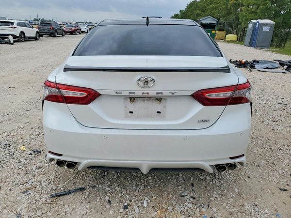 2019 TOYOTA CAMRY XSE