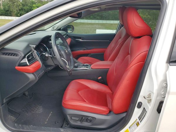 2019 TOYOTA CAMRY XSE