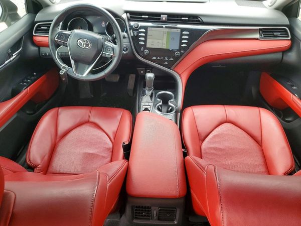 2019 TOYOTA CAMRY XSE
