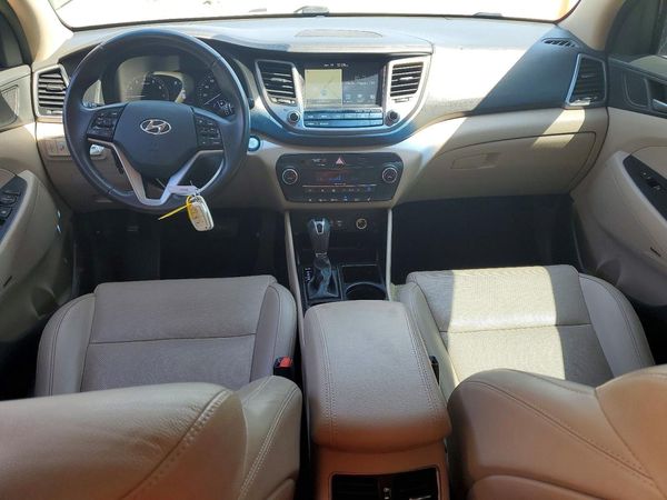 2017 HYUNDAI TUCSON