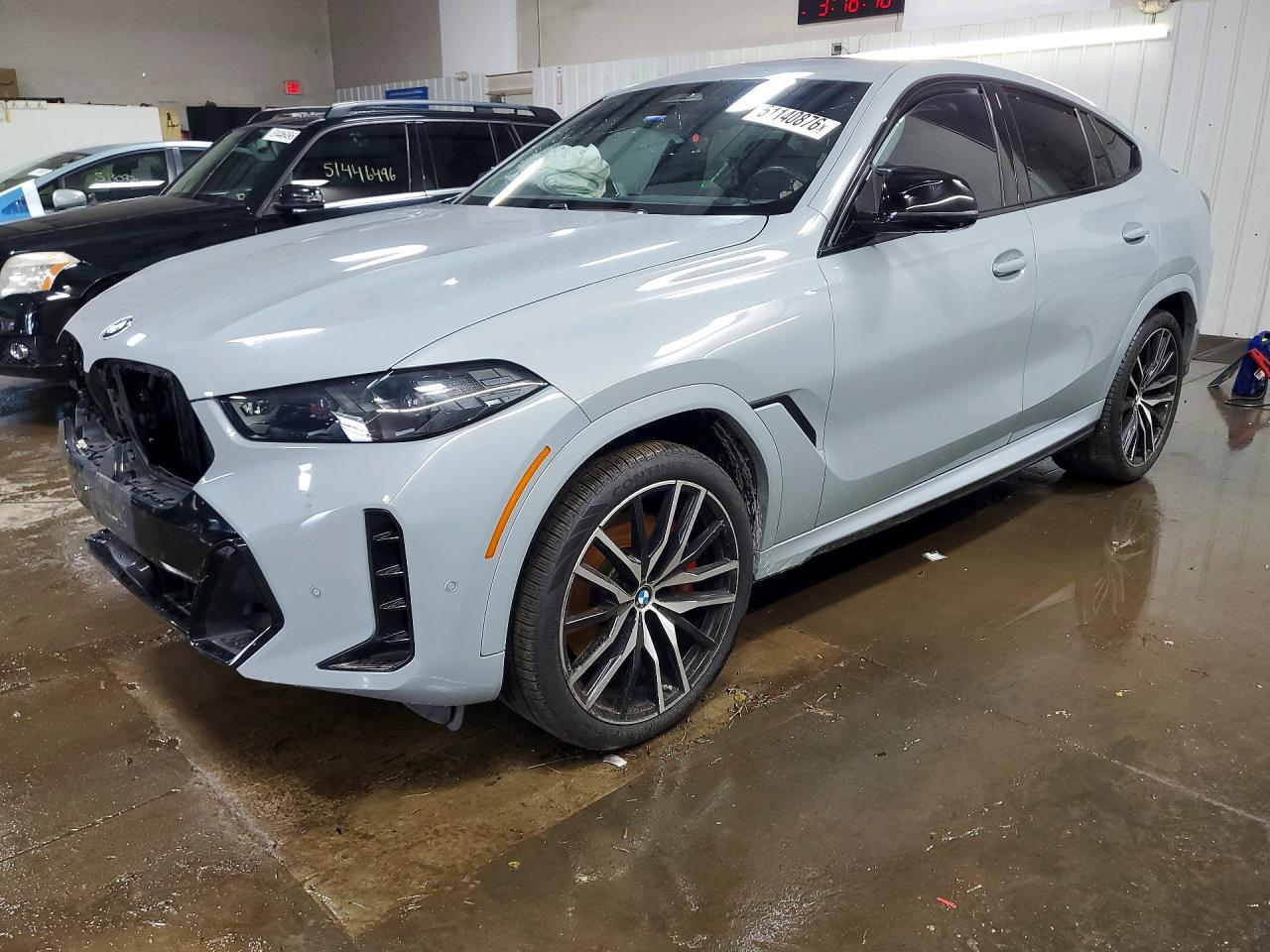 2024 BMW X6 M60i