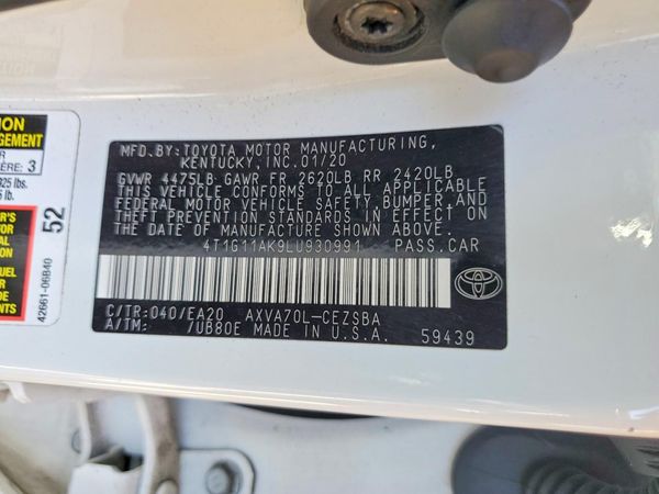 2020 TOYOTA CAMRY SE