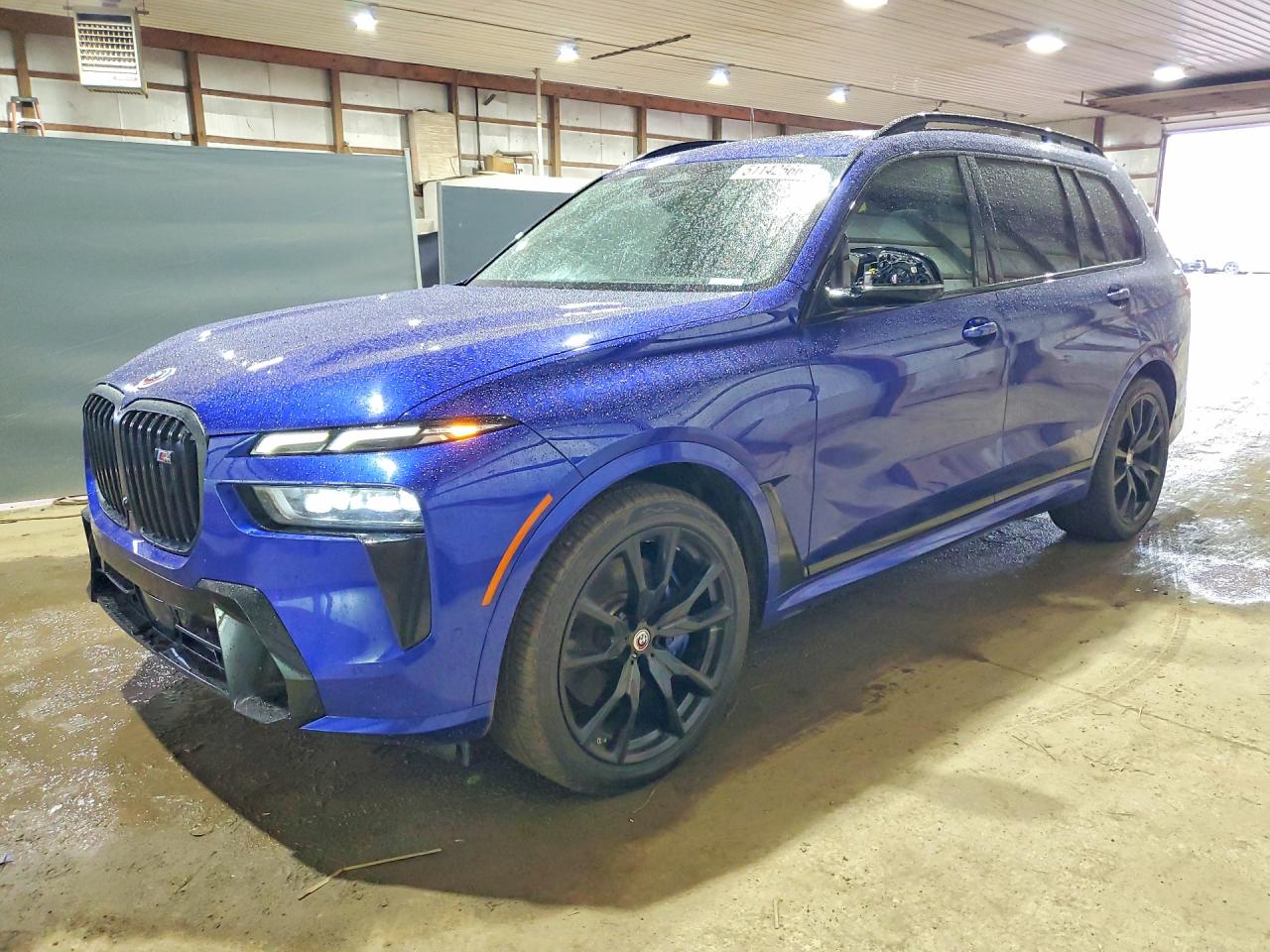2023 BMW X7 M60i