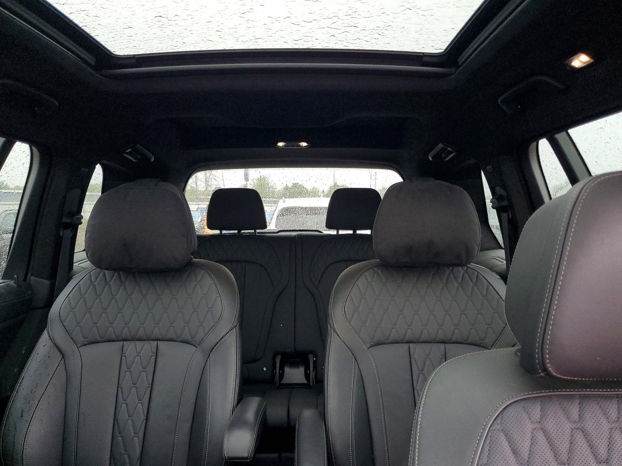 2023 BMW X7 M60i