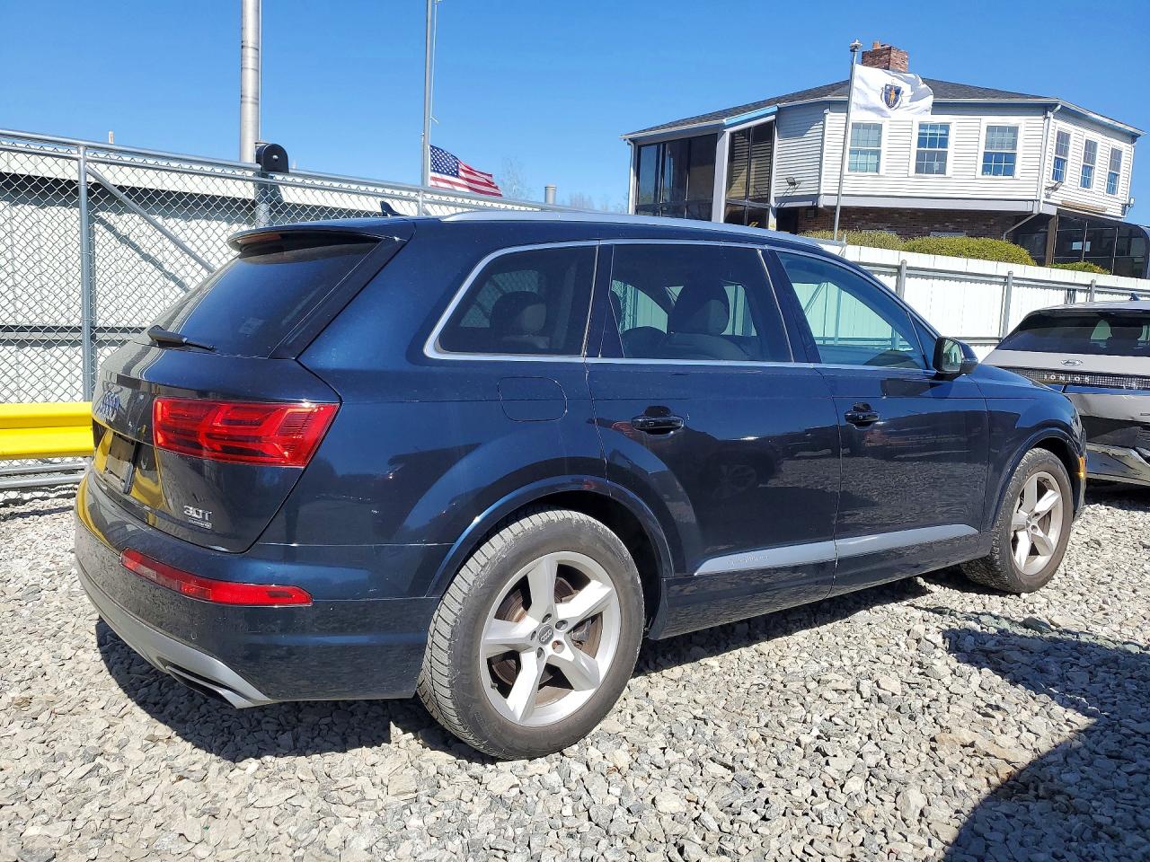 2017 AUDI Q7