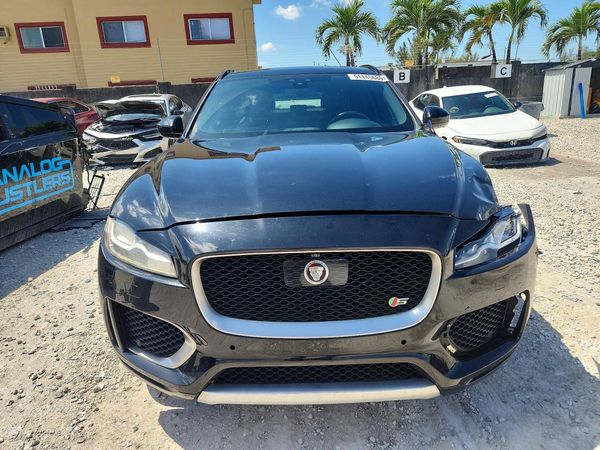 2018 JAGUAR F-PACE S