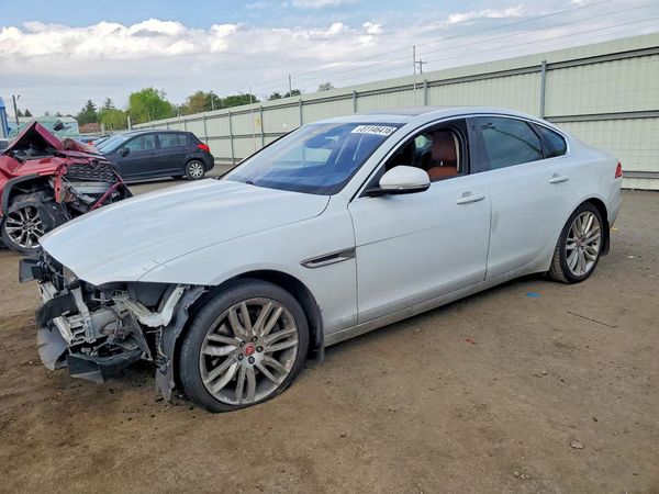 2018 JAGUAR XF Portfolio LE