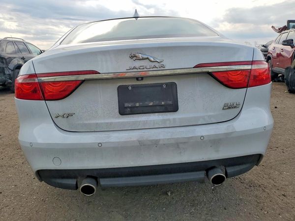 2018 JAGUAR XF Portfolio LE