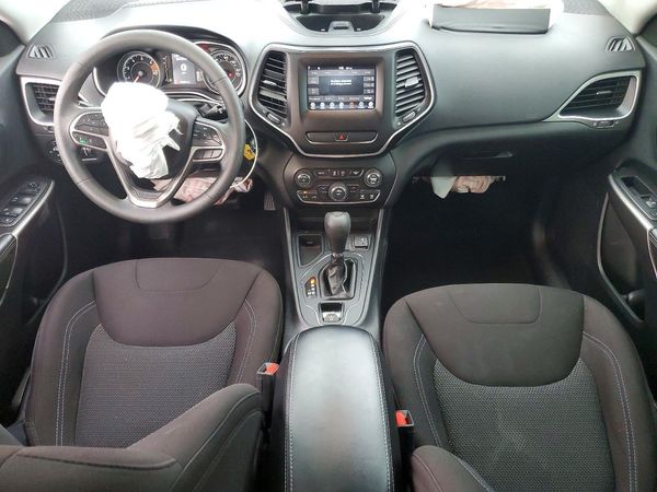 2019 JEEP CHEROKEE LATITUDE FWD