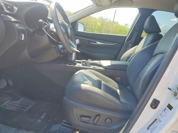 2024 INFINITI QX50 Luxe