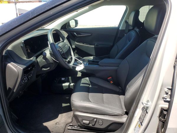 2025 KIA EV6