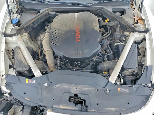 2019 KIA STINGER
