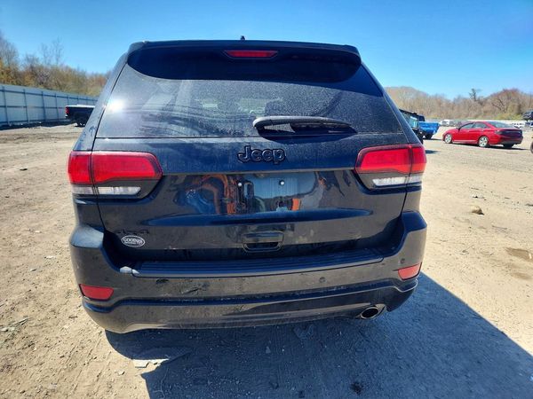 2022 JEEP GRAND CHEROKEE