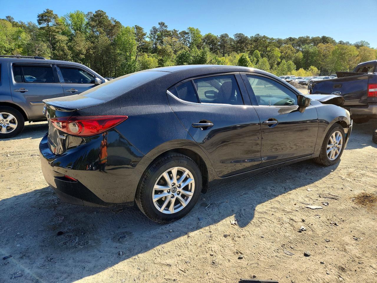2015 MAZDA 3 Touring/GS