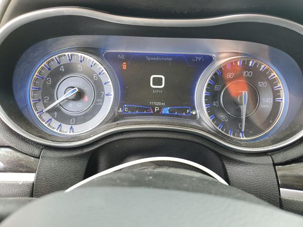 2019 CHRYSLER 300