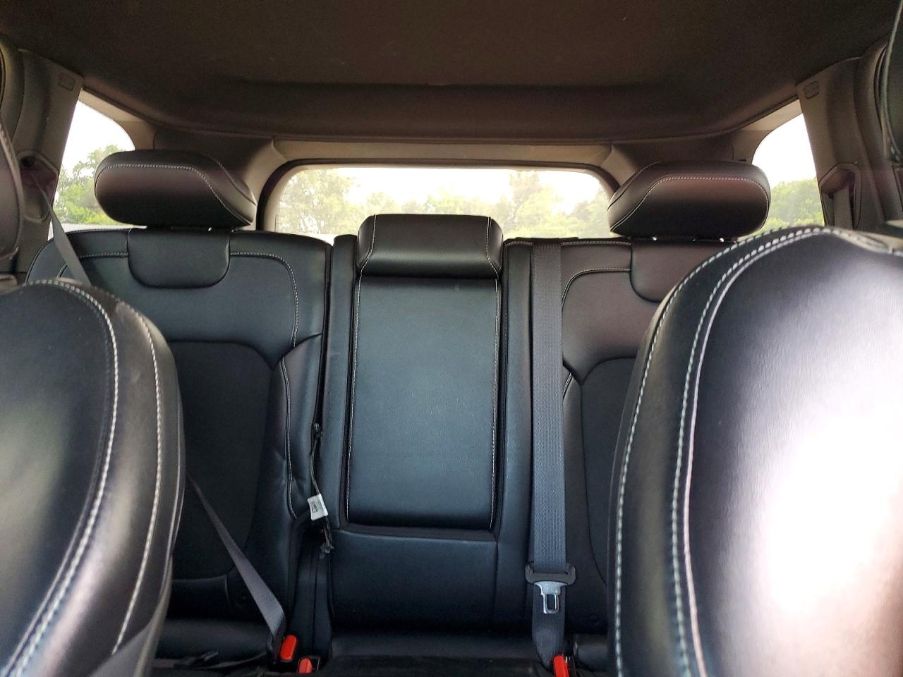 2023 JEEP GRAND CHEROKEE LAREDO 4X2