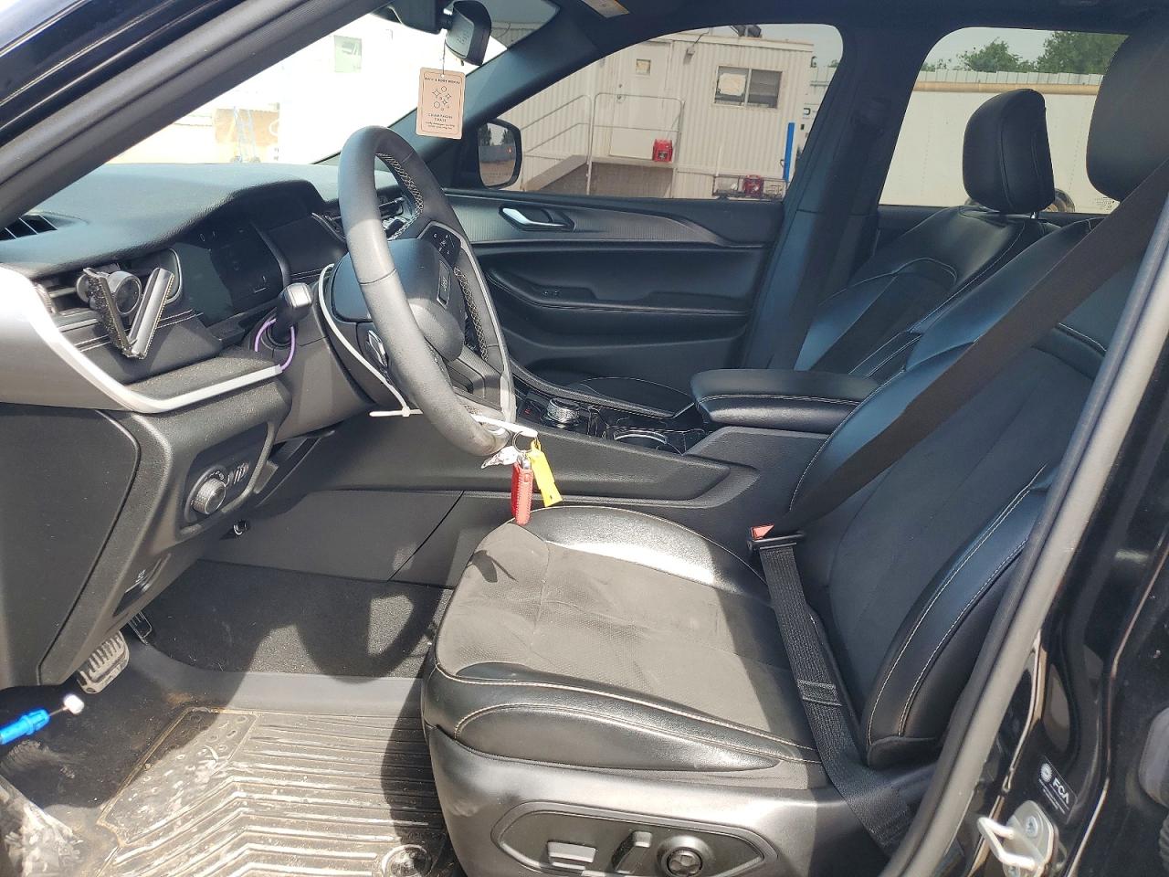 2023 JEEP GRAND CHEROKEE LAREDO 4X2