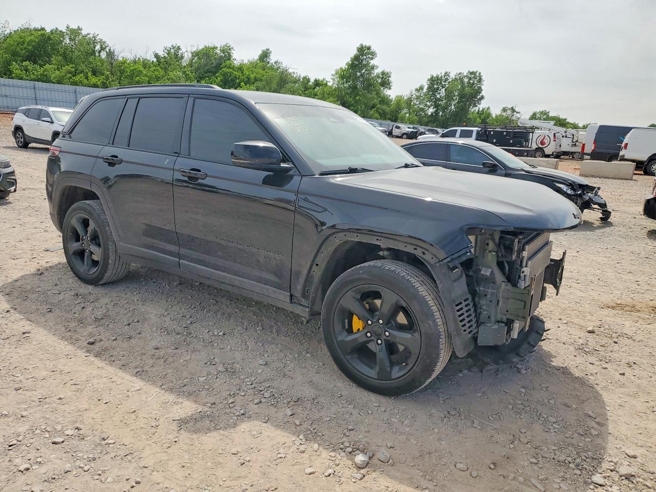 2023 JEEP GRAND CHEROKEE LAREDO 4X2
