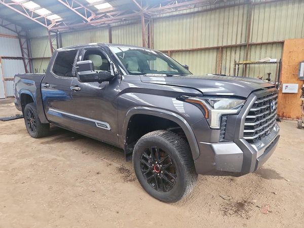 2022 TOYOTA TUNDRA Capstone — Passenger 3/4