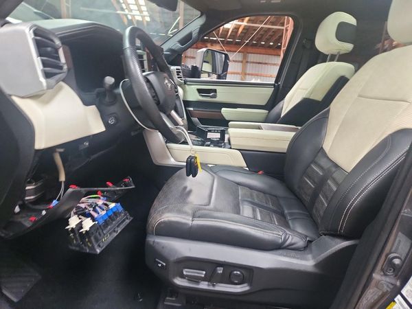 2022 TOYOTA TUNDRA Capstone — DENT