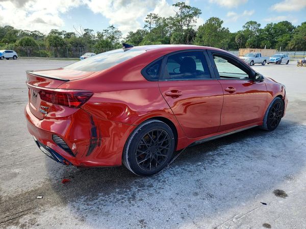 2022 KIA FORTE GT Line