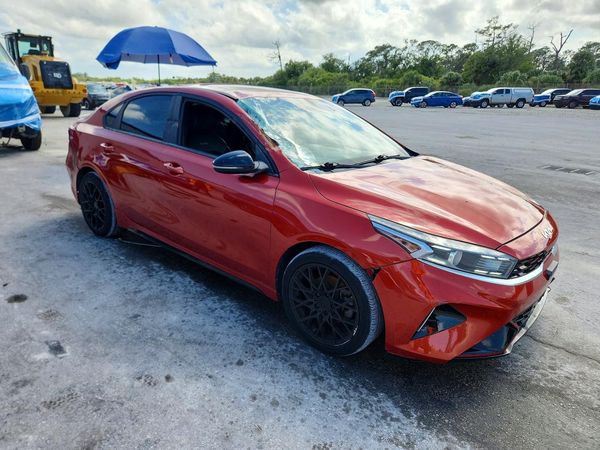 2022 KIA FORTE GT Line