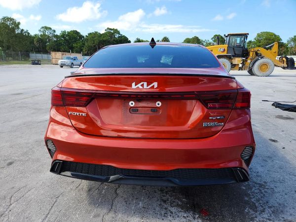2022 KIA FORTE GT Line