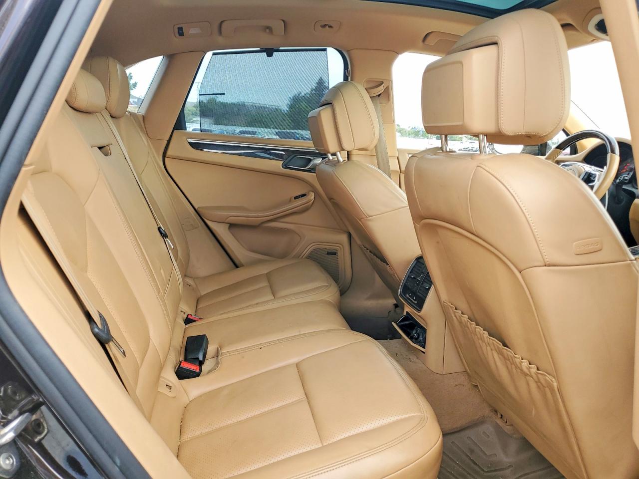 2017 PORSCHE MACAN