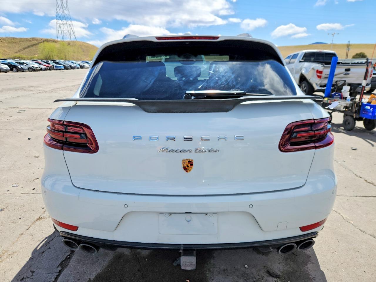 2017 PORSCHE MACAN