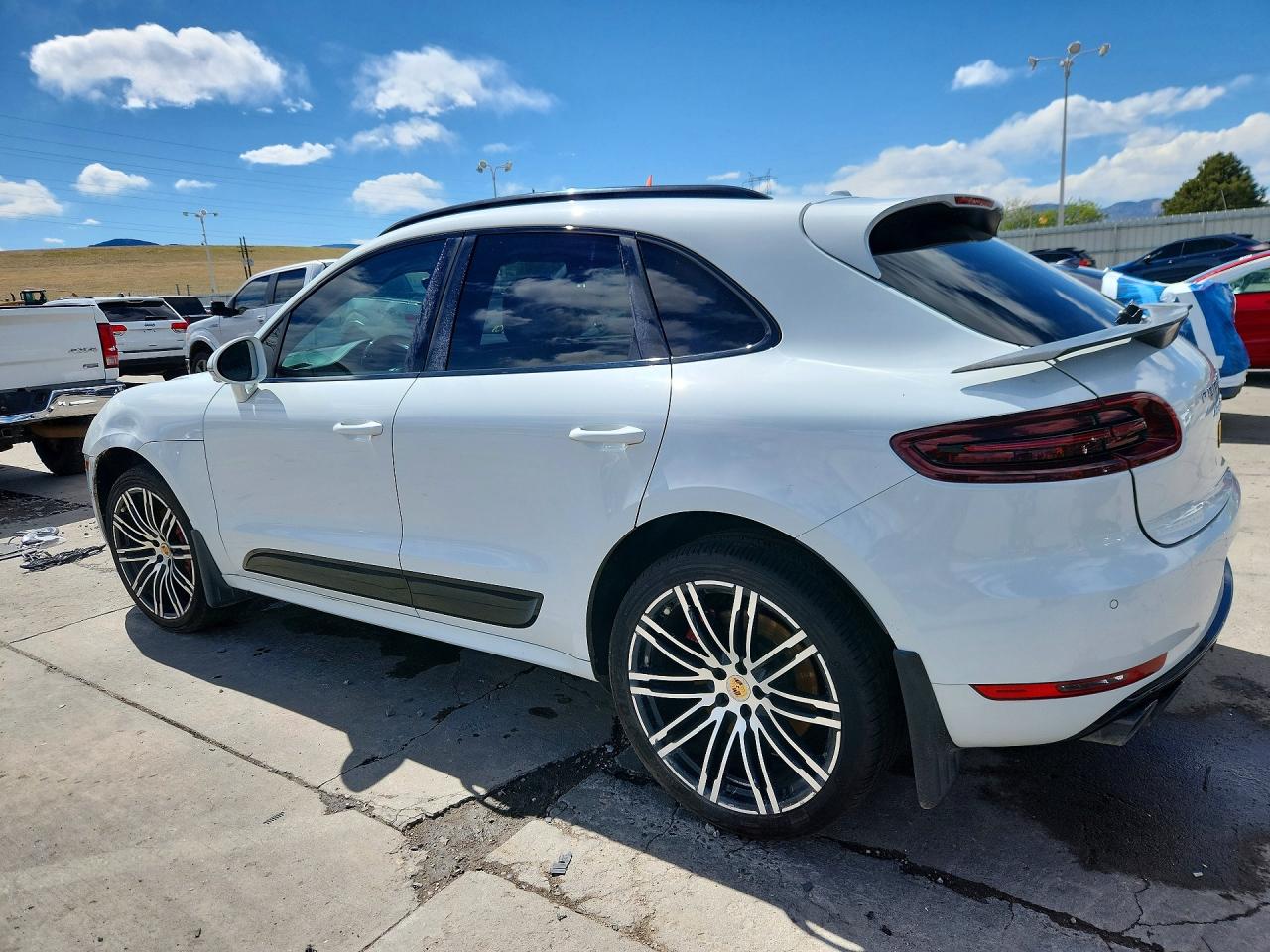 2017 PORSCHE MACAN