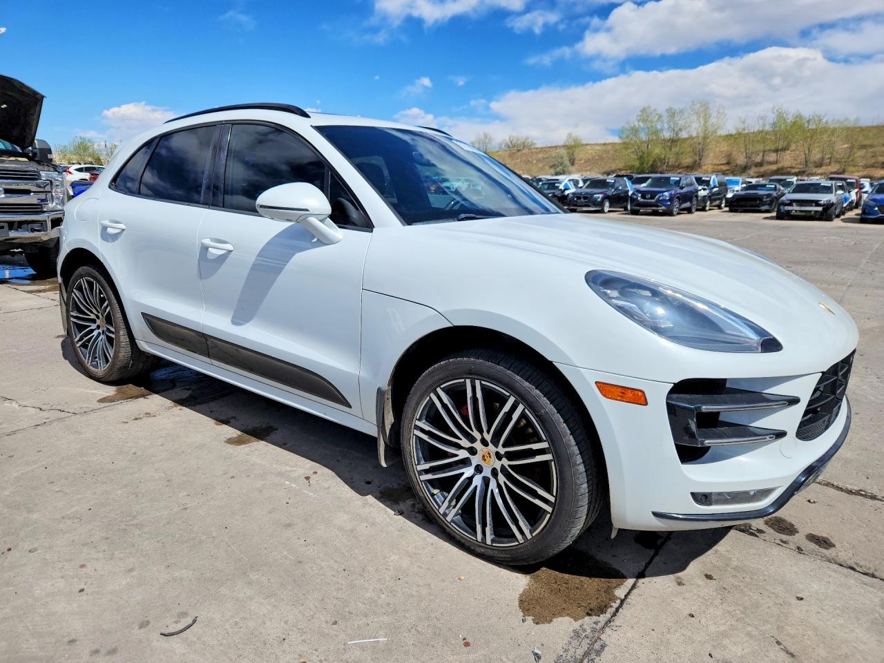 2017 PORSCHE MACAN