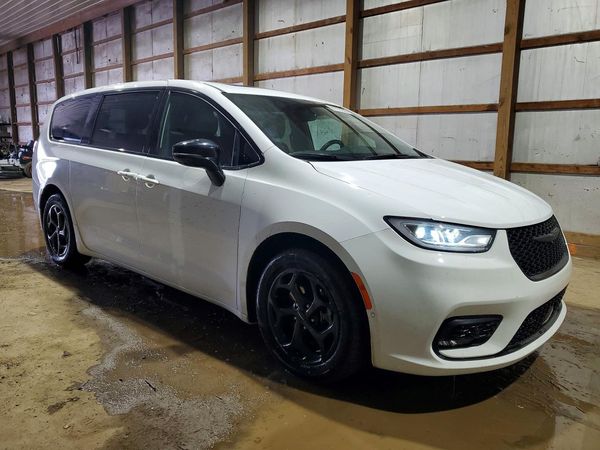 2023 CHRYSLER PACIFICA Limited