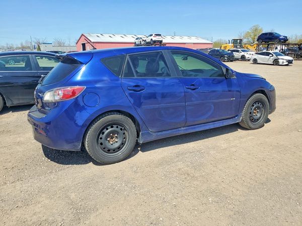 2013 MAZDA 3 Touring/GS