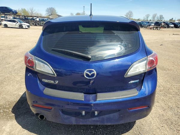 2013 MAZDA 3 Touring/GS
