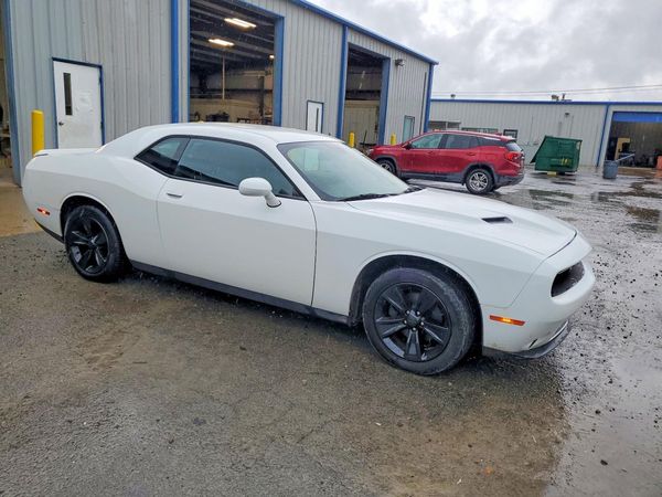 2017 DODGE CHALLENGER SXT