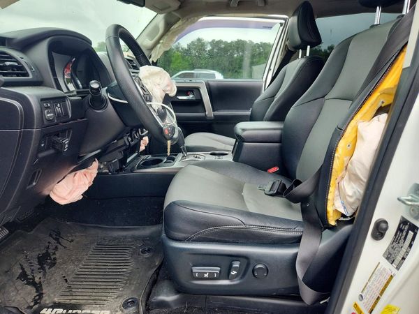 2018 TOYOTA 4RUNNER Ltd/SR5/SR5 Premium
