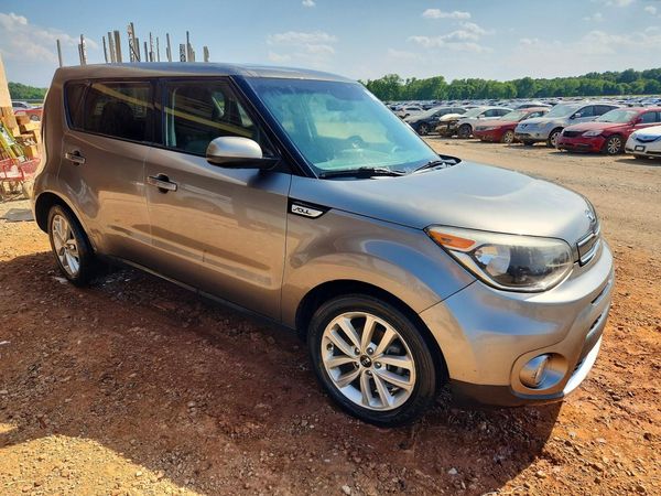 2018 KIA SOUL