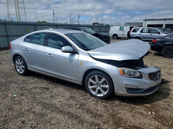 2016 VOLVO S60
