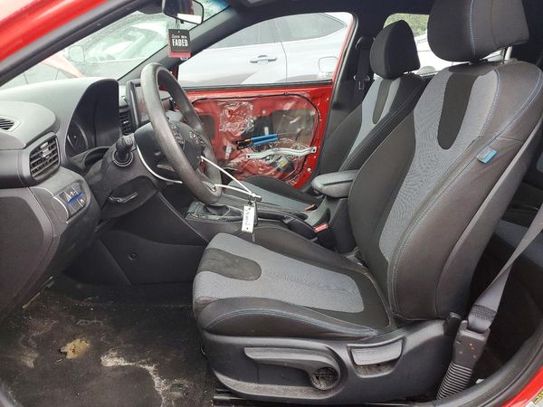 2019 HYUNDAI VELOSTER 2.0L and 2.0L Premium