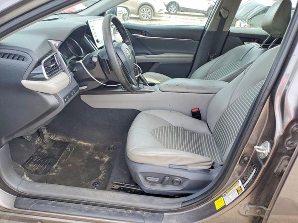 2021 TOYOTA CAMRY SE — DENT