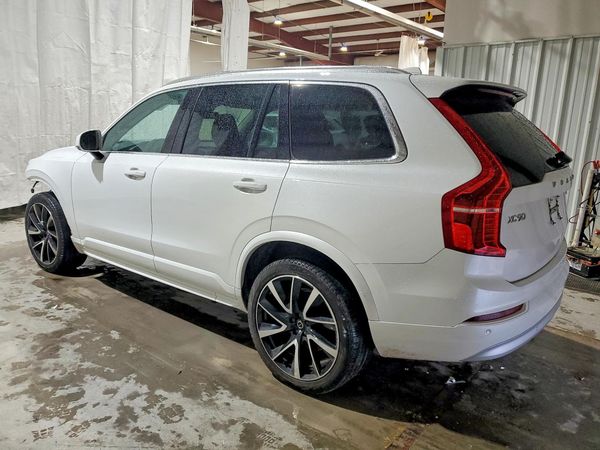 2022 VOLVO XC90