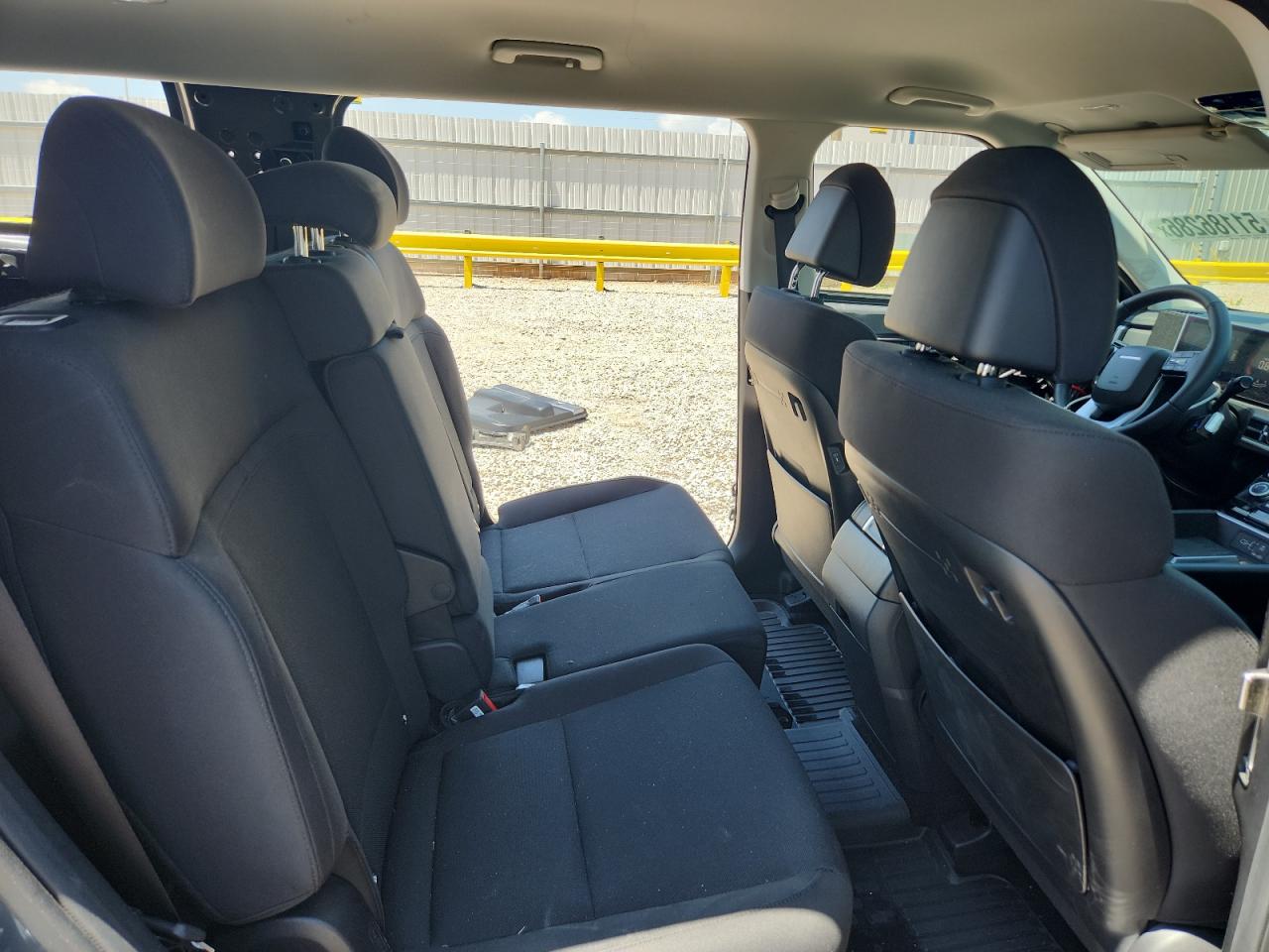 2025 HYUNDAI SANTA FE SE