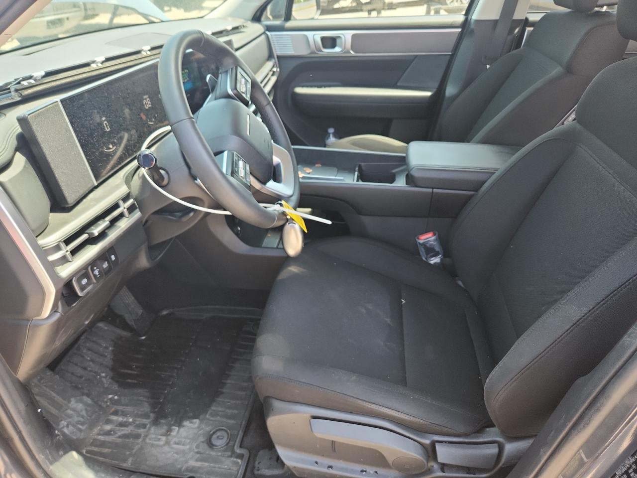 2025 HYUNDAI SANTA FE SE