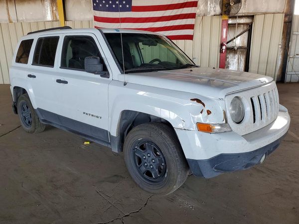 2015 JEEP PATRIOT Sport — Passenger 3/4