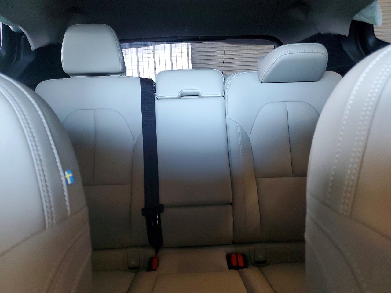 2025 VOLVO XC40 Plus Bright